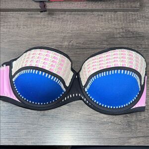 Victoria’s Secret Women’s Size 34D The Flirt Bandeau Bikini Swim Top
